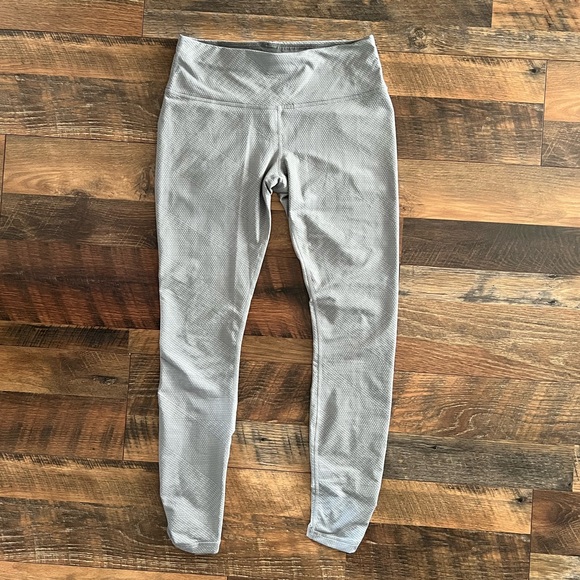 prAna Women’s Misty in Silver Jacquard Full Length Leggings - Picture 4 of 9